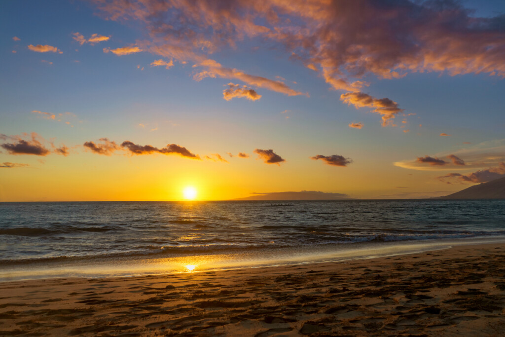 Beach Sunset At Kihei, Maui, Hawaii